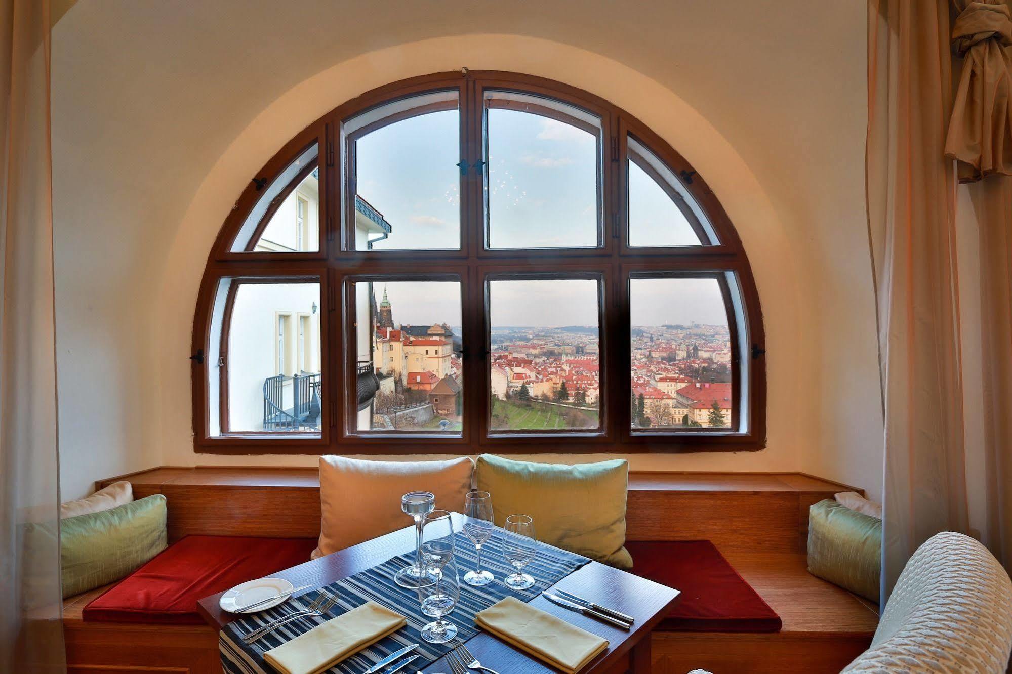 Questenberg 4* Praha